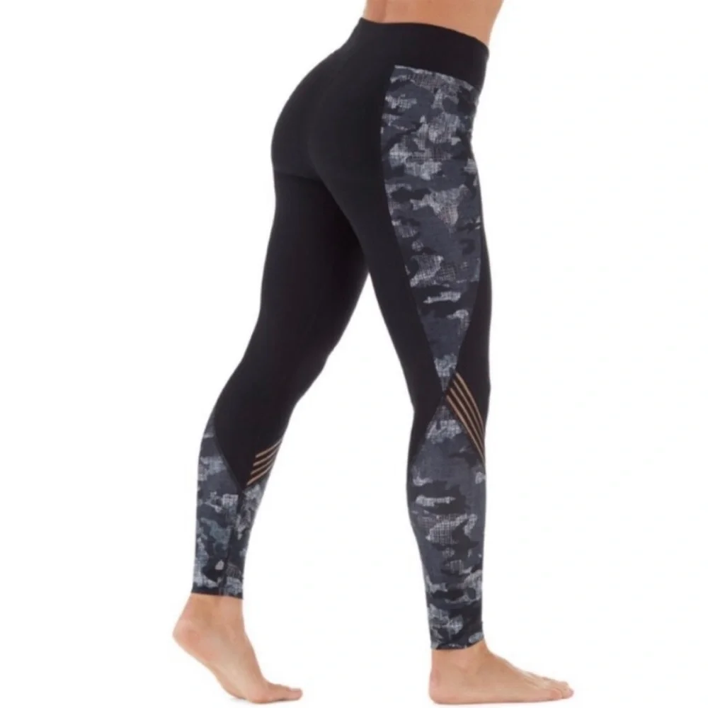 Marika Jordan Evade Active Workout Leggings Size Large NEW
